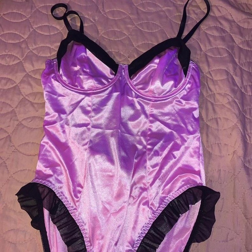 PINK AND BLACK Y2K BODY SUIT WITH GARTER AND GARTER STRAPS